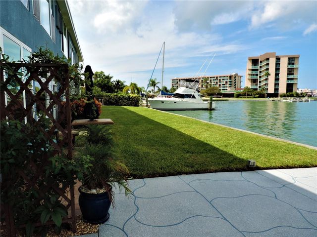 250 126TH AVENUE 202, Treasure Island, FL 33706