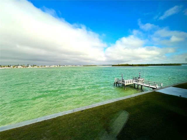 250 126TH AVENUE 202, Treasure Island, FL 33706