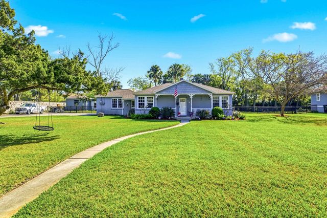 16 Menendez Rd, St Augustine, FL 32080