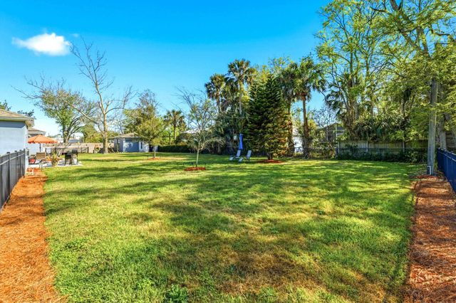 16 Menendez Rd, St Augustine, FL 32080