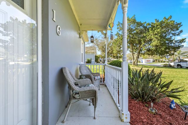 16 Menendez Rd, St Augustine, FL 32080