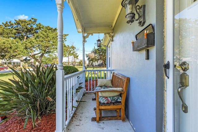 16 Menendez Rd, St Augustine, FL 32080