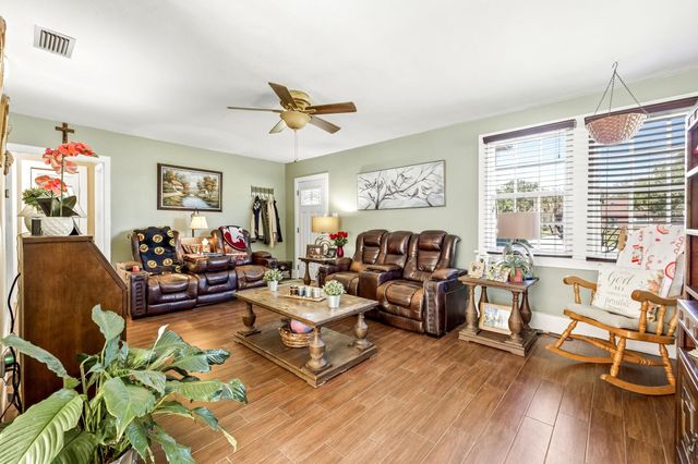 16 Menendez Rd, St Augustine, FL 32080