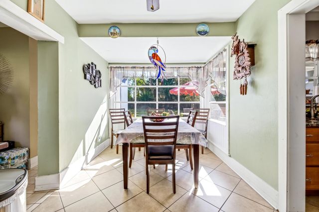 16 Menendez Rd, St Augustine, FL 32080