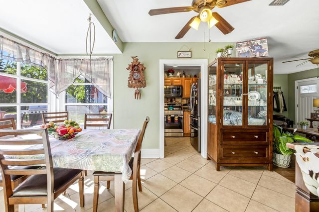 16 Menendez Rd, St Augustine, FL 32080