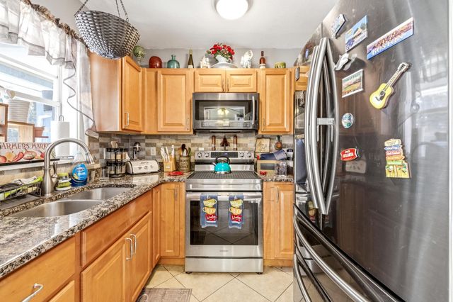 16 Menendez Rd, St Augustine, FL 32080