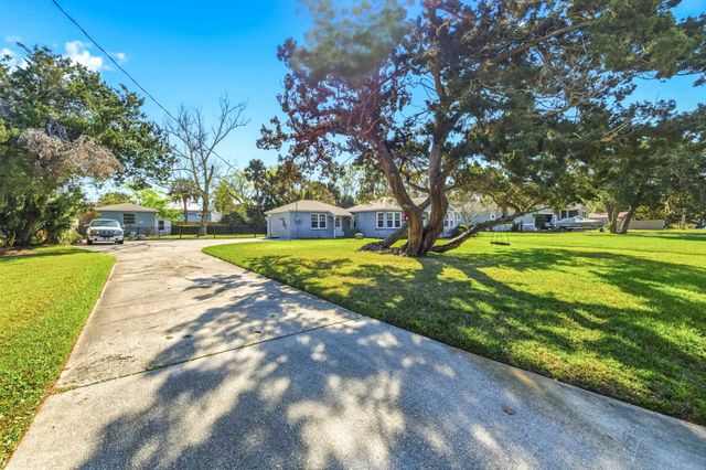 16 Menendez Rd, St Augustine, FL 32080