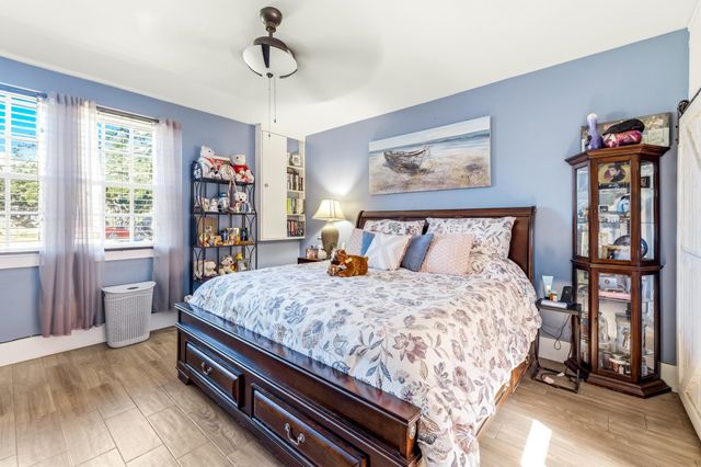 16 Menendez Rd, St Augustine, FL 32080