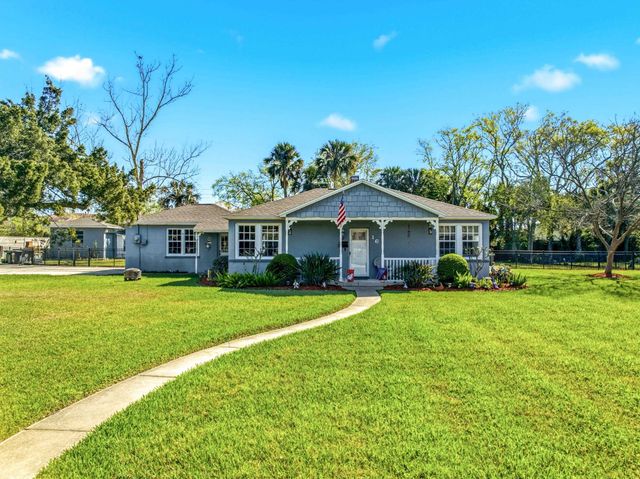 16 Menendez Rd, St Augustine, FL 32080
