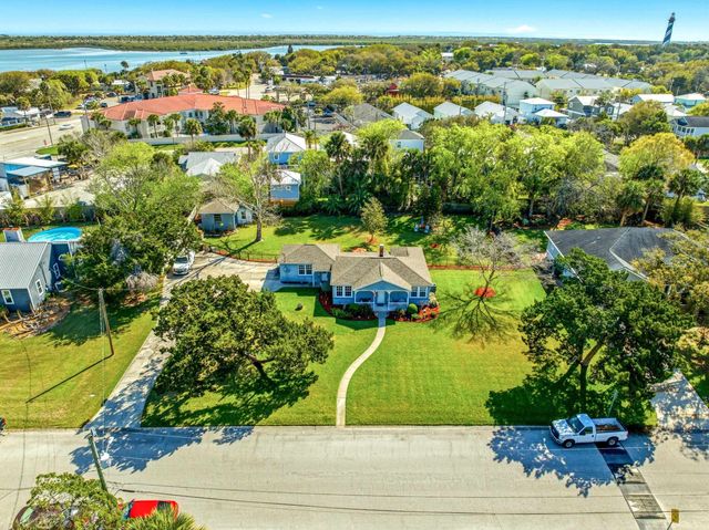 16 Menendez Rd, St Augustine, FL 32080