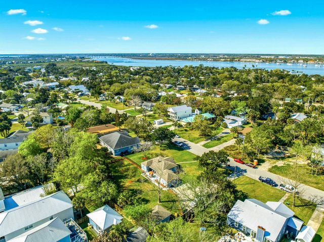 16 Menendez Rd, St Augustine, FL 32080