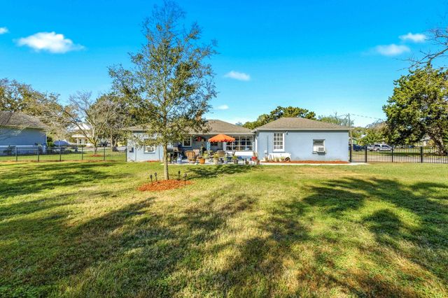 16 Menendez Rd, St Augustine, FL 32080