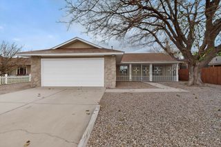 5512 Sweetwater Drive NW, Albuquerque, NM 87120