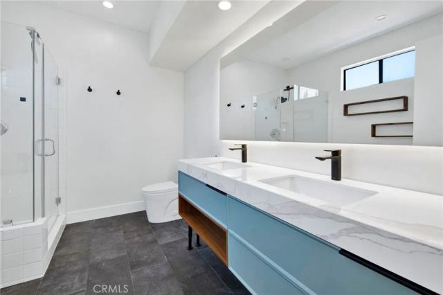 14844 Dickens 301, Sherman Oaks, CA 91403