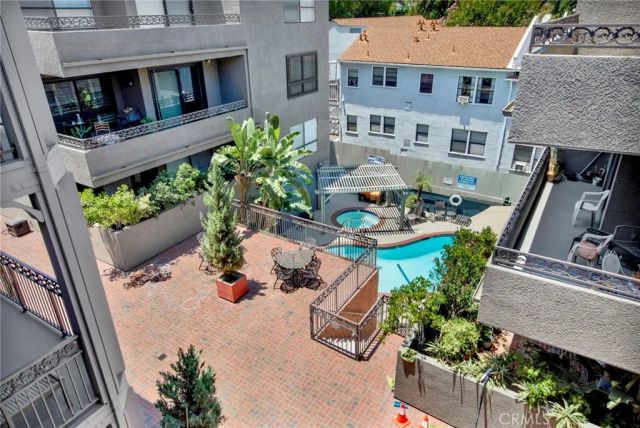 14844 Dickens 301, Sherman Oaks, CA 91403