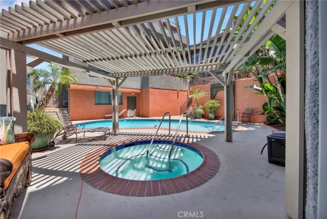 14844 Dickens 301, Sherman Oaks, CA 91403