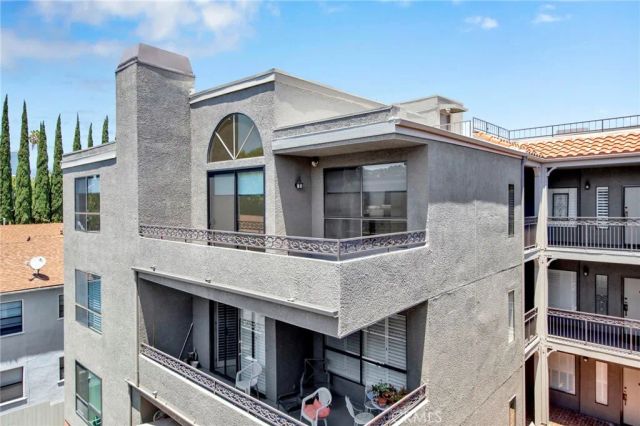 14844 Dickens 301, Sherman Oaks, CA 91403