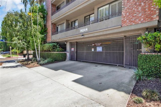 14844 Dickens 301, Sherman Oaks, CA 91403