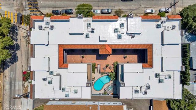 14844 Dickens 301, Sherman Oaks, CA 91403