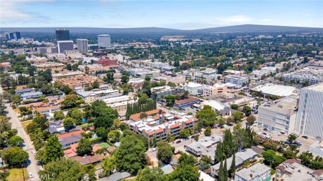 14844 Dickens 301, Sherman Oaks, CA 91403