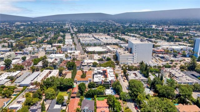 14844 Dickens 301, Sherman Oaks, CA 91403