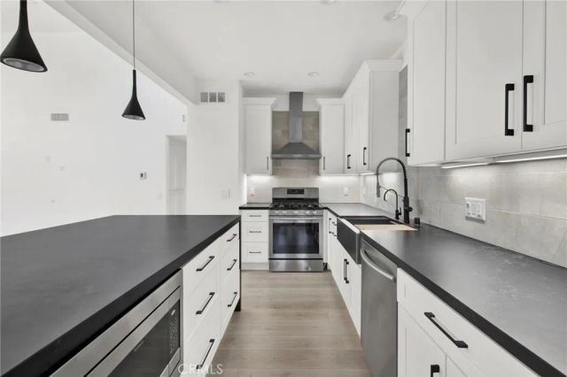 14844 Dickens 301, Sherman Oaks, CA 91403