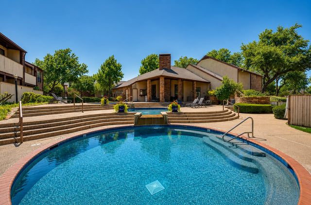 1900 Cloisters Drive 322, Arlington, TX 76011