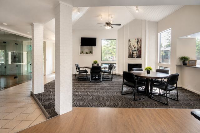 1900 Cloisters Drive 322, Arlington, TX 76011