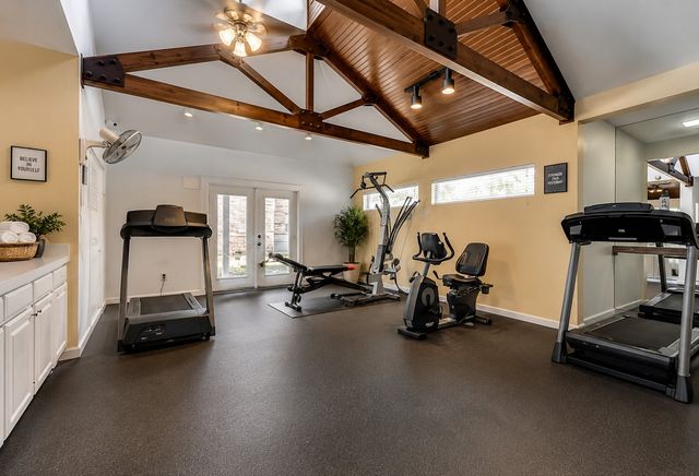 1900 Cloisters Drive 322, Arlington, TX 76011