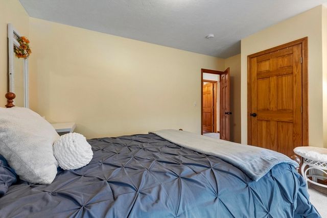 75 Nash Rd, Ashby, MA 01431