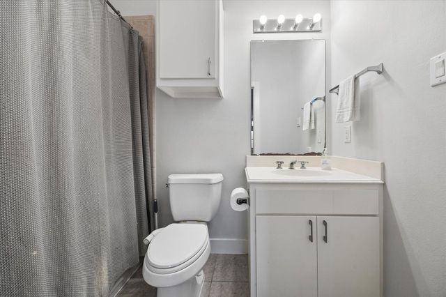 3501 Link Valley Drive 301, Houston, TX 77025