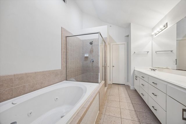 3501 Link Valley Drive 301, Houston, TX 77025