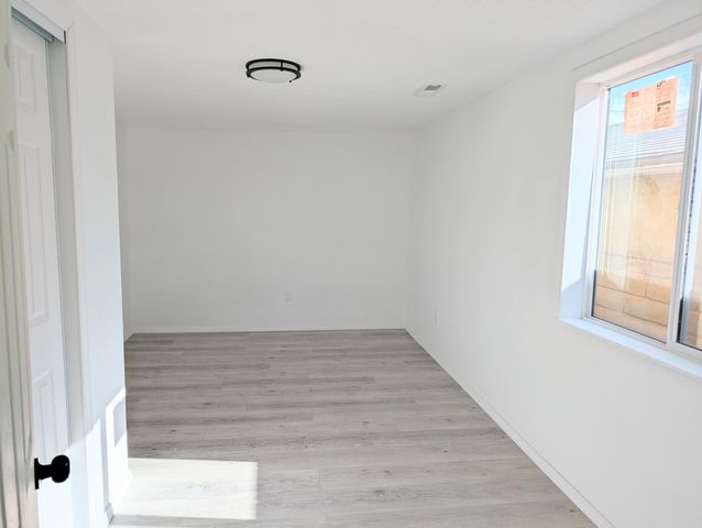 140 65TH Street NW, Albuquerque, NM 87105