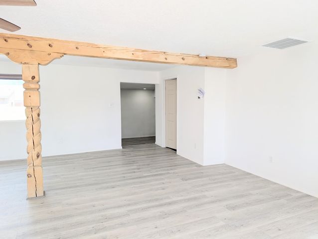 140 65TH Street NW, Albuquerque, NM 87105