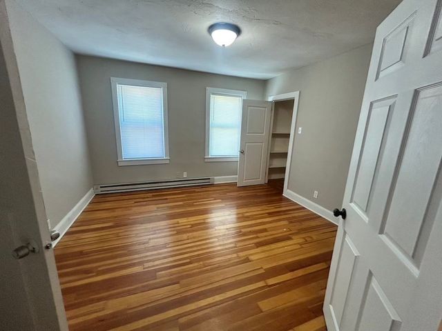 35 Newcomb Pl 3, Taunton, MA 02780