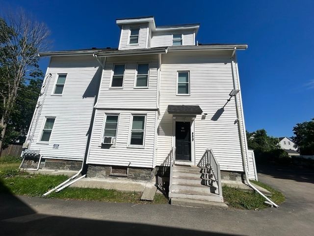 35 Newcomb Pl 3, Taunton, MA 02780