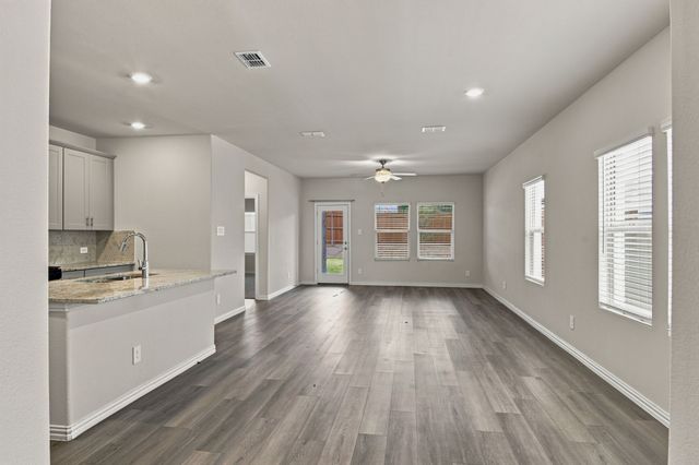 810 Honeydew Lane, Princeton, TX 75071