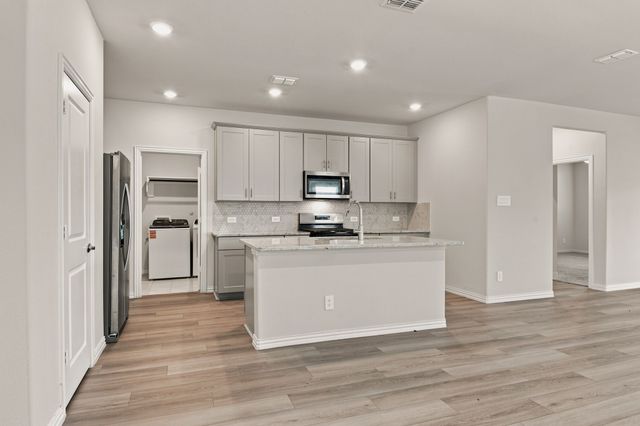 810 Honeydew Lane, Princeton, TX 75071