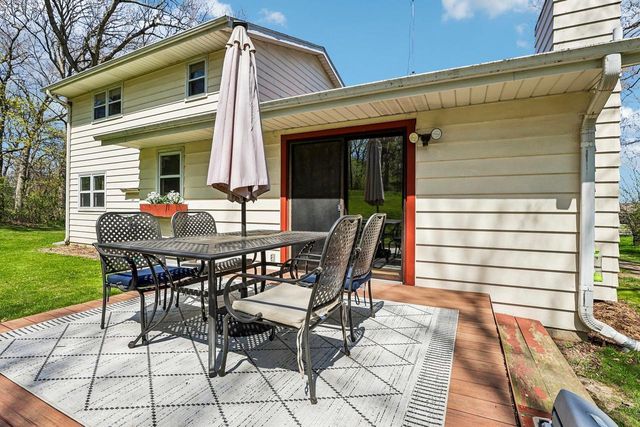 1625 Trails End, Marshall, WI 53559
