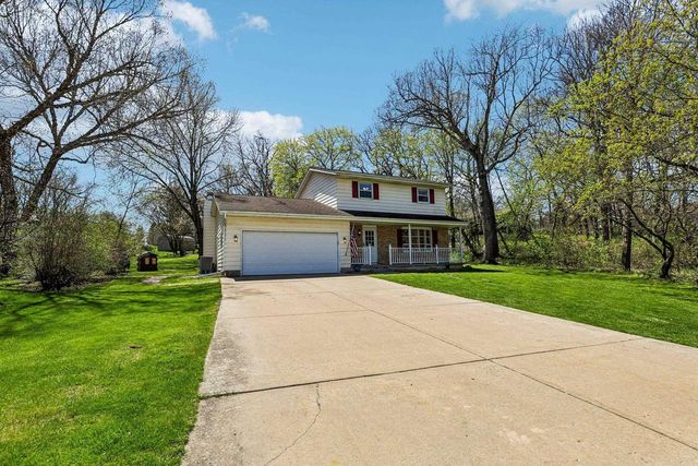1625 Trails End, Marshall, WI 53559