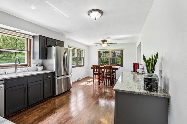 1625 Trails End, Marshall, WI 53559