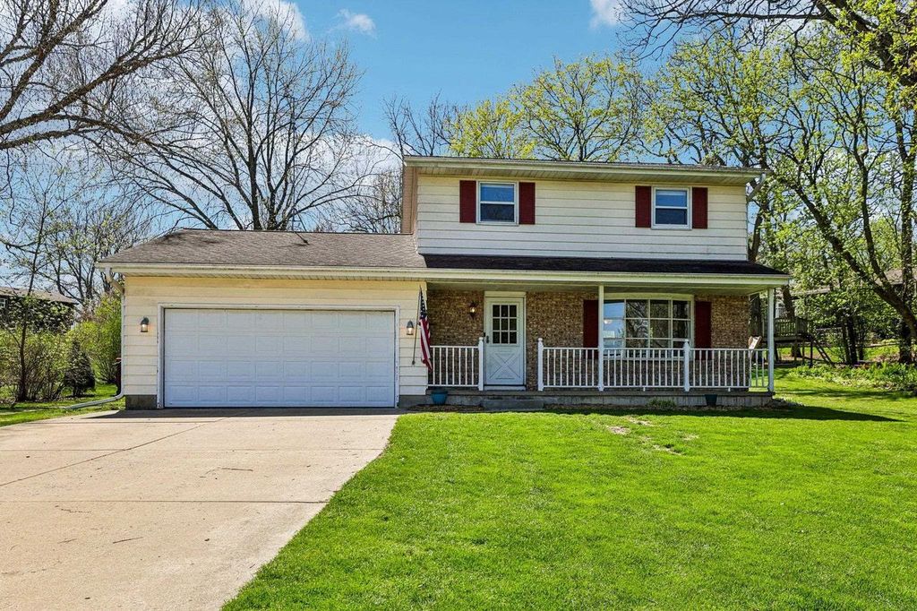 1625 Trails End, Marshall, WI 53559