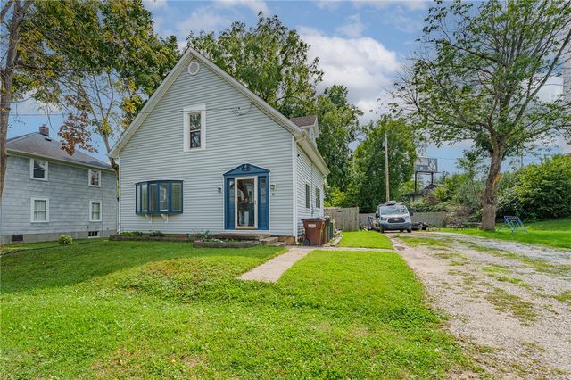 16 Springway Drive, Dayton, OH 45415