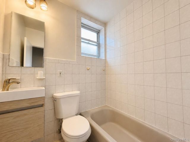 1374 Hobart Avenue, Bronx, NY 10461