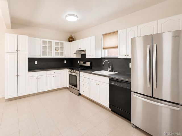 1374 Hobart Avenue, Bronx, NY 10461