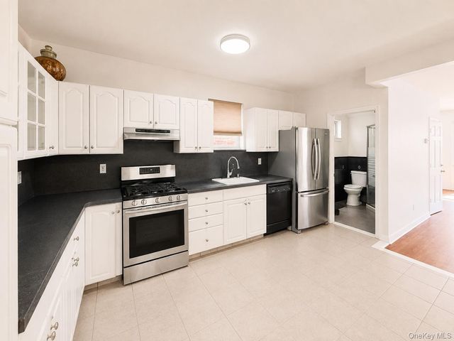 1374 Hobart Avenue, Bronx, NY 10461