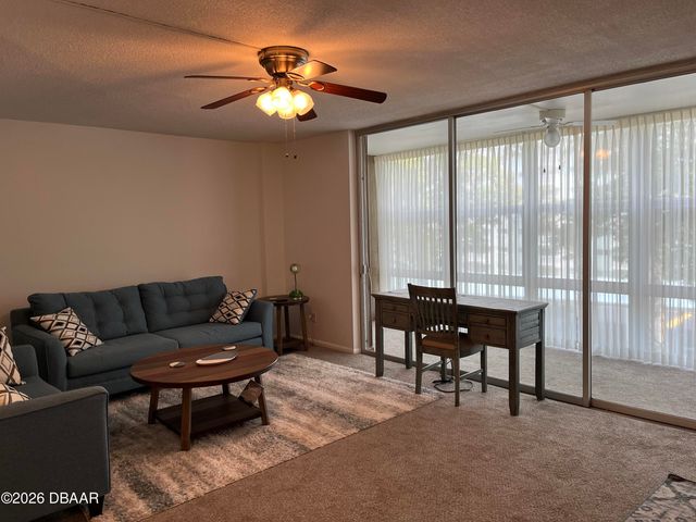 1224 S Peninsula Dr Apt 322, Daytona Beach, FL 32118