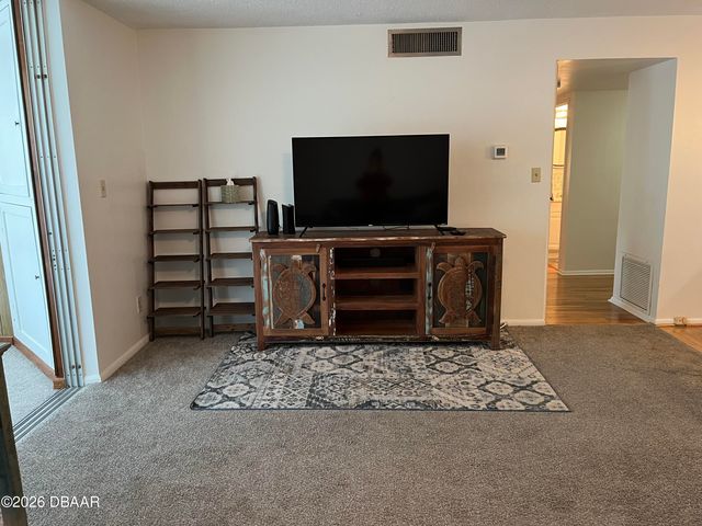 1224 S Peninsula Dr Apt 322, Daytona Beach, FL 32118