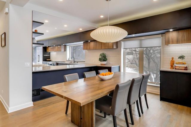 70 Spencer Court, Deerfield, IL 60015