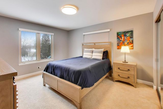 70 Spencer Court, Deerfield, IL 60015